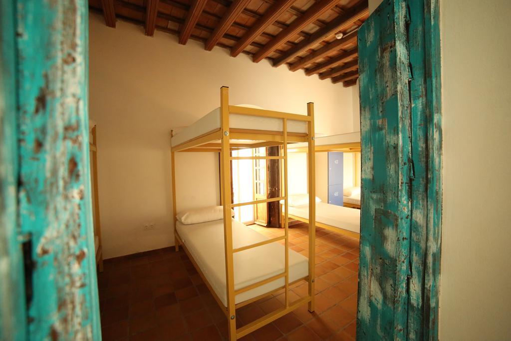 Wake Up In Tarifa Hostel & Restaurant Lounge Værelse billede